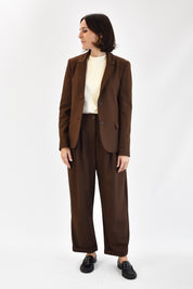 Pantalone carrot con pinces