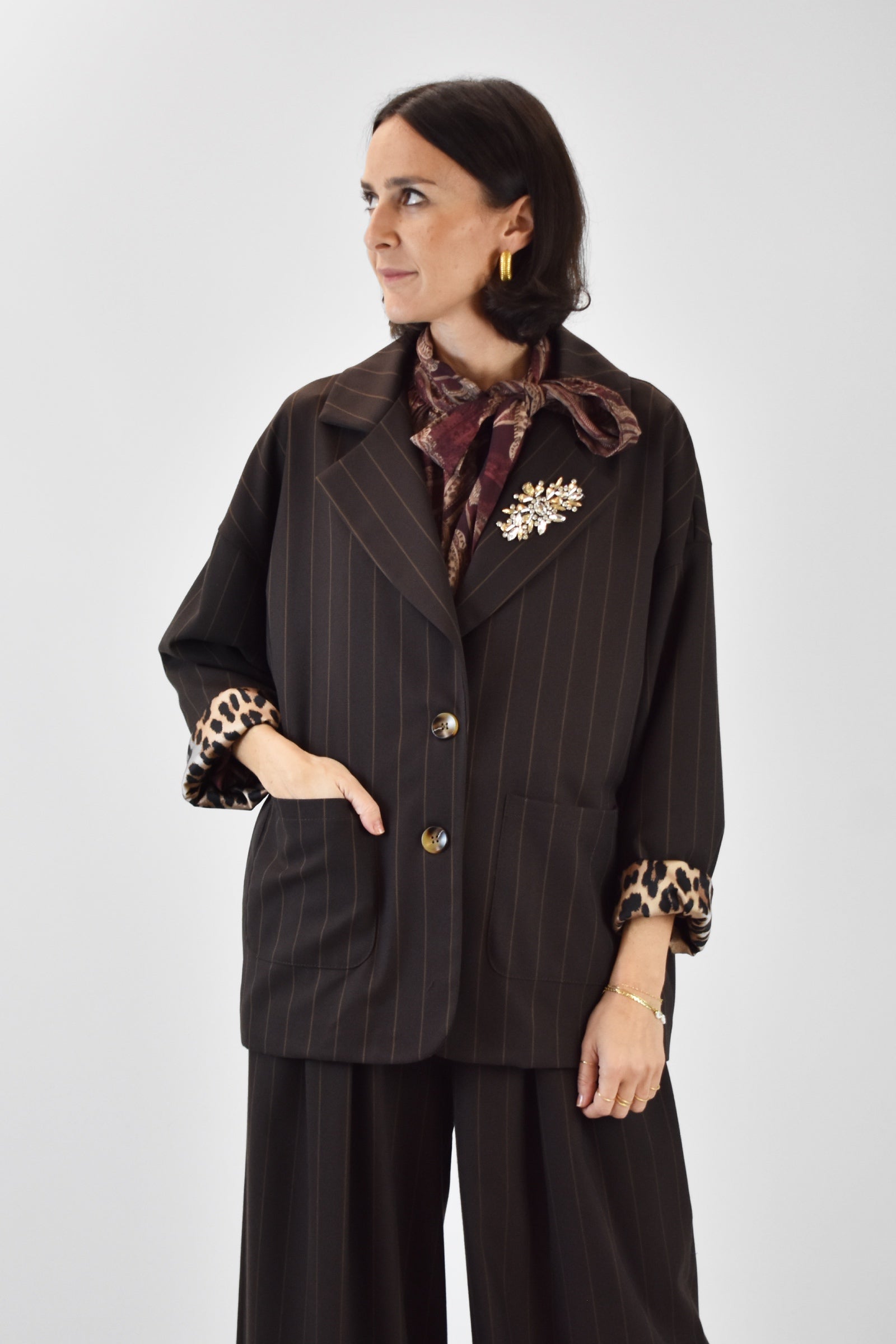 Giacca gessata fodera maculata