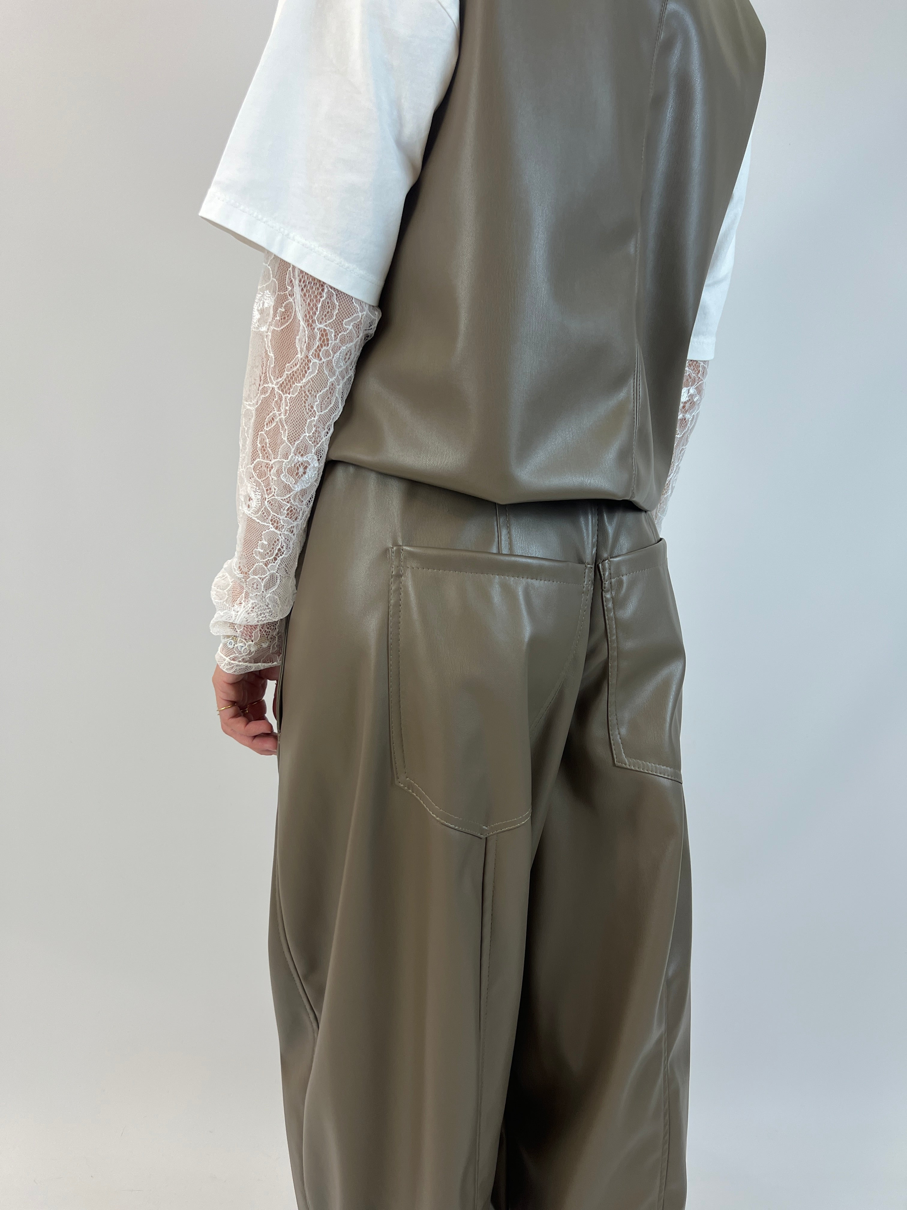 Pantalone balloon ecopelle