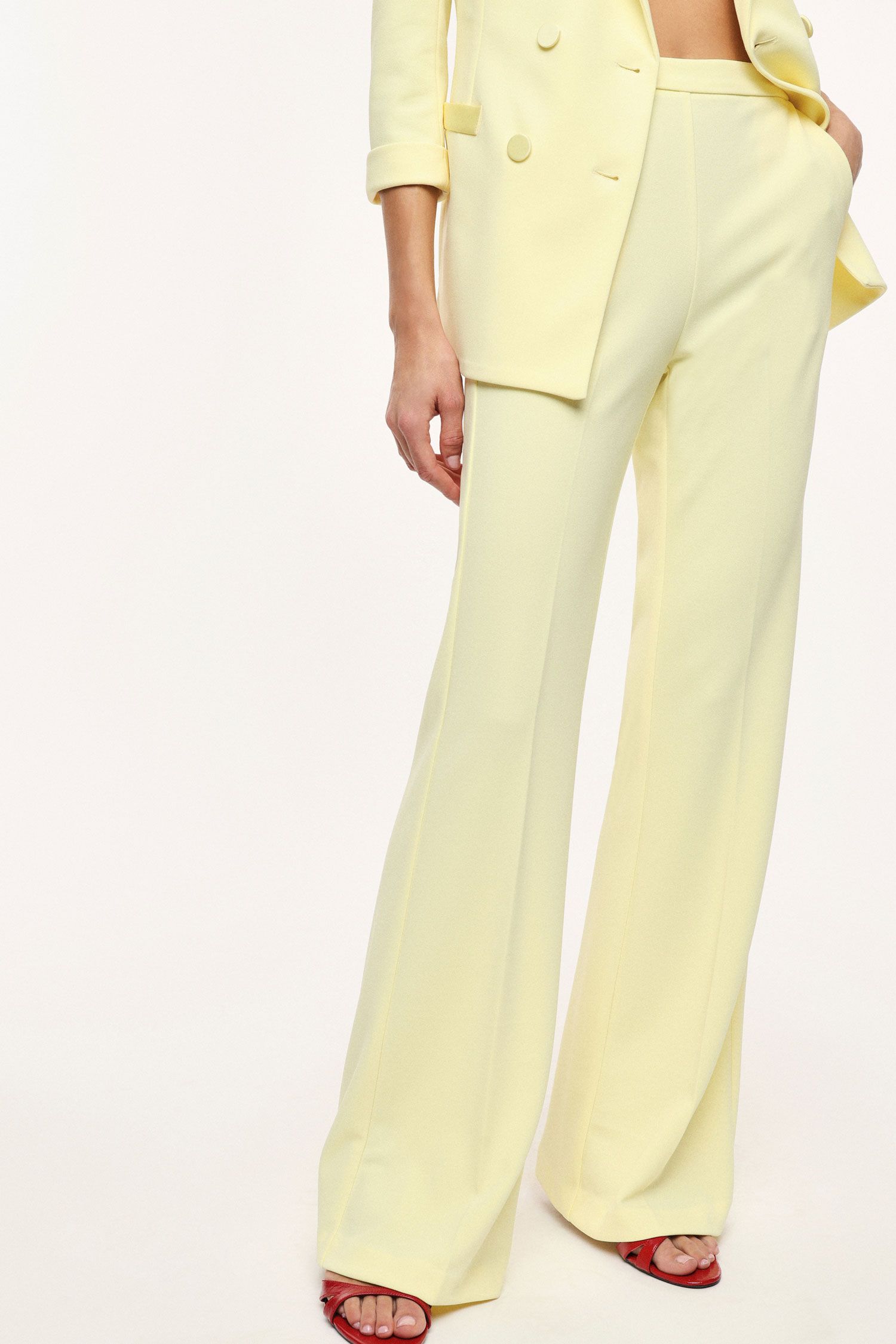 Pantalone flare