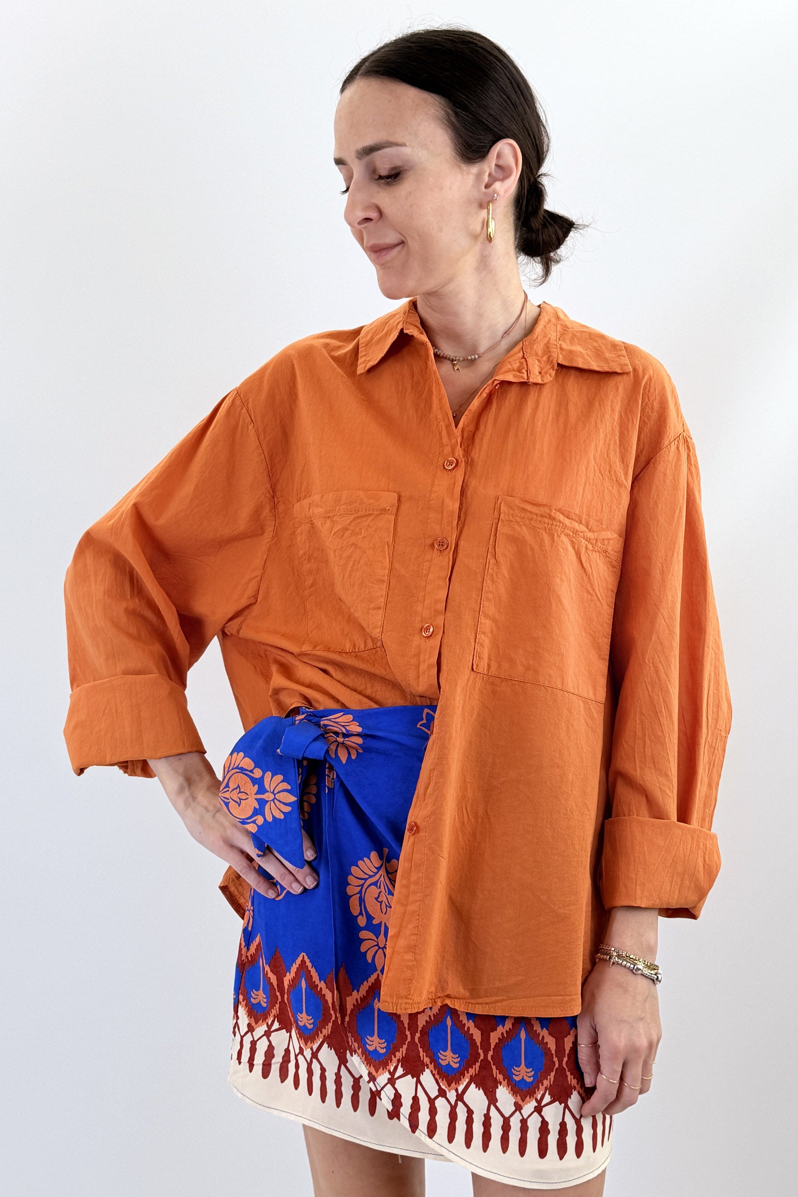 Camicia over con tasche