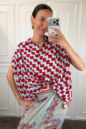 Camicia fantasia con nodo