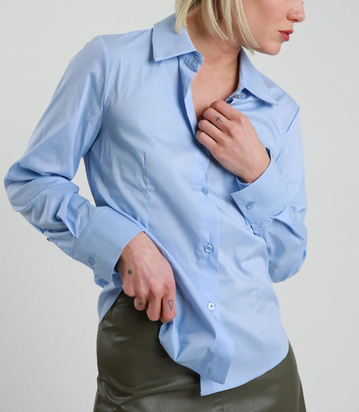 Camicia bottone gioiello