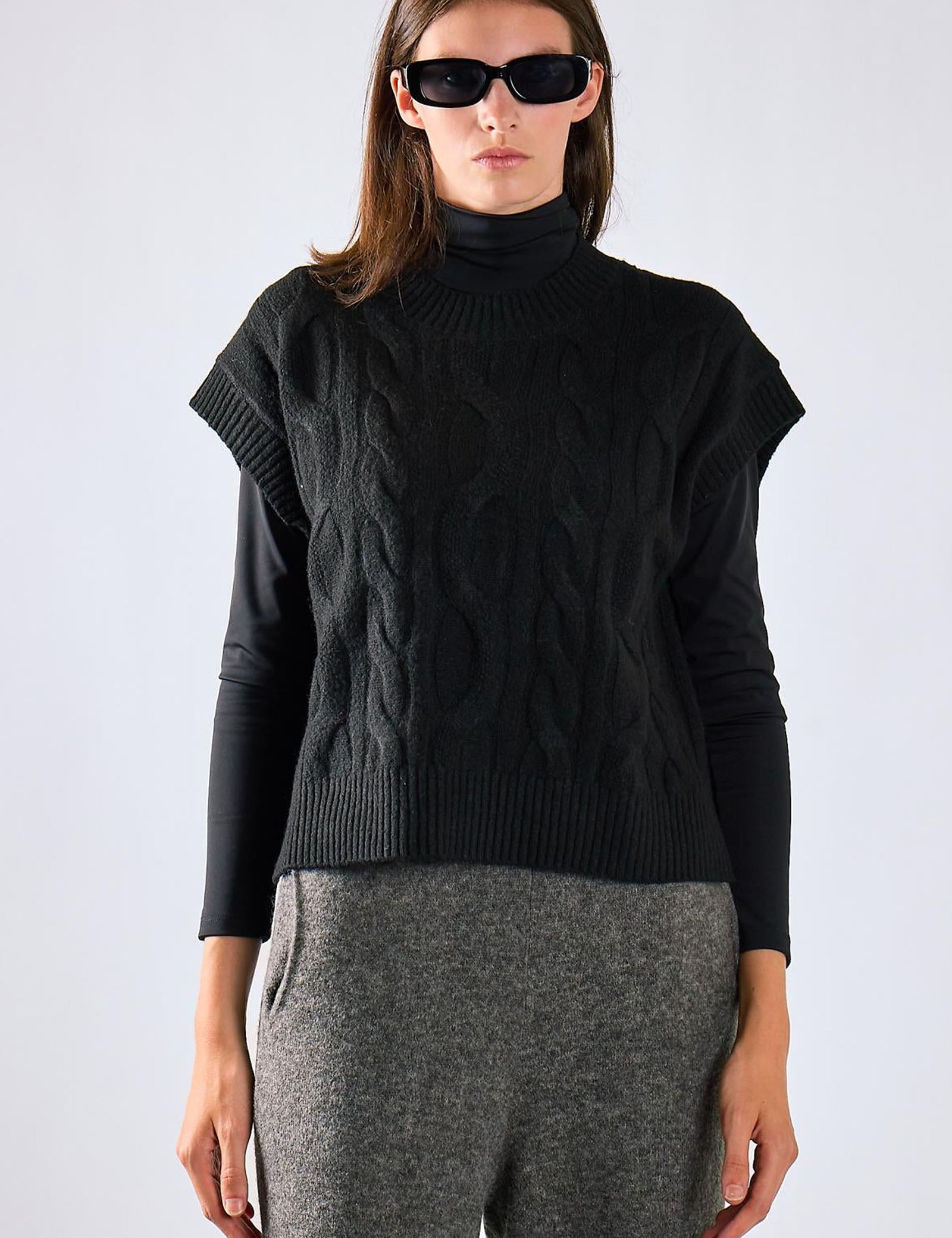 Gilet trecce girocollo