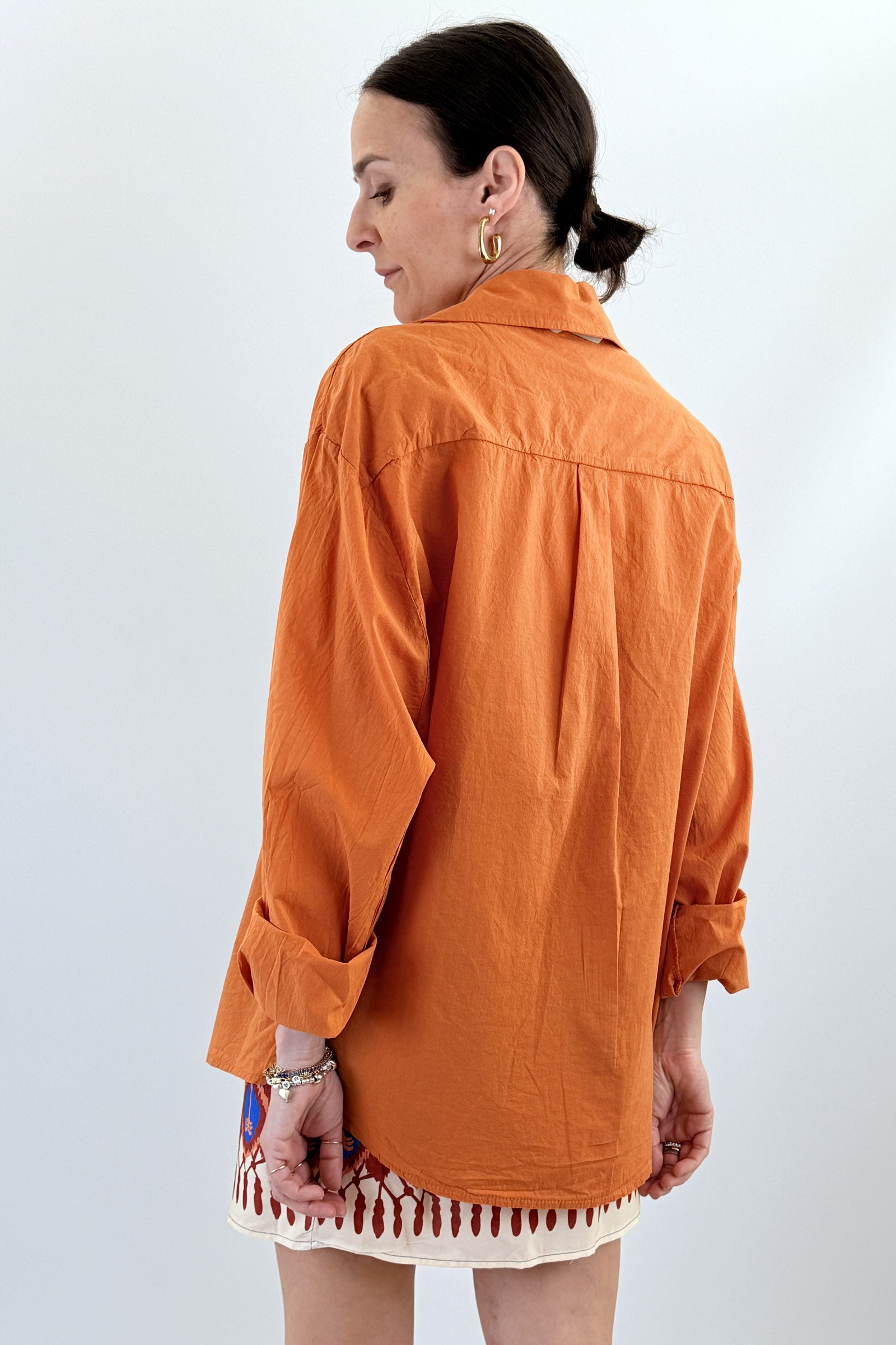 Camicia over con tasche