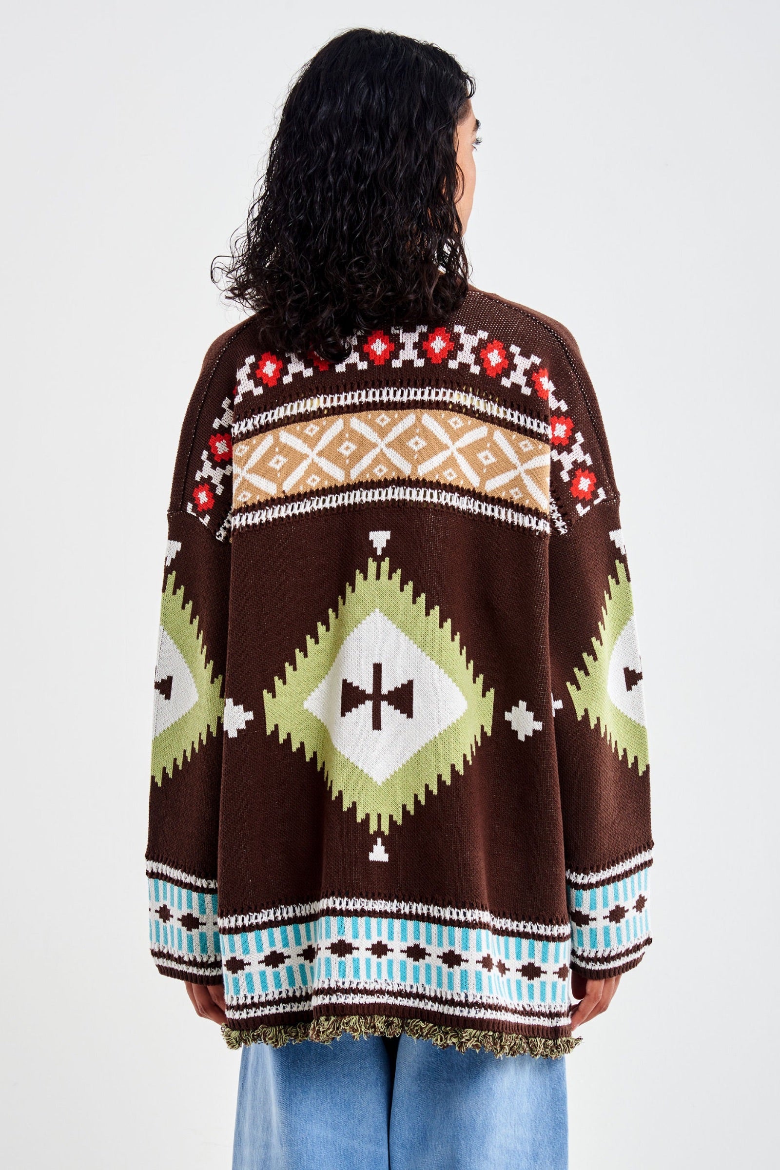 Cardigan fantasia e bottoni