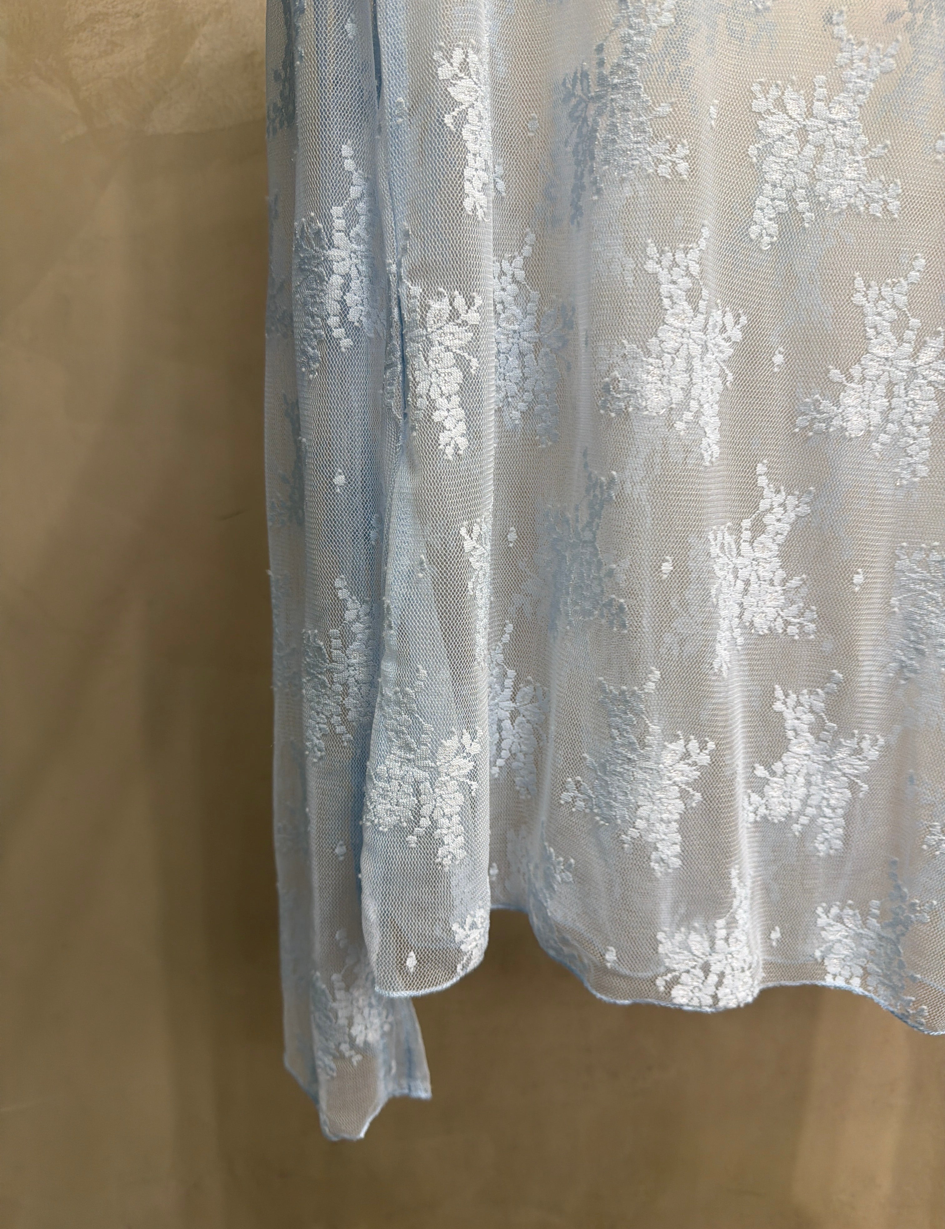 Maglia pizzo buco manica