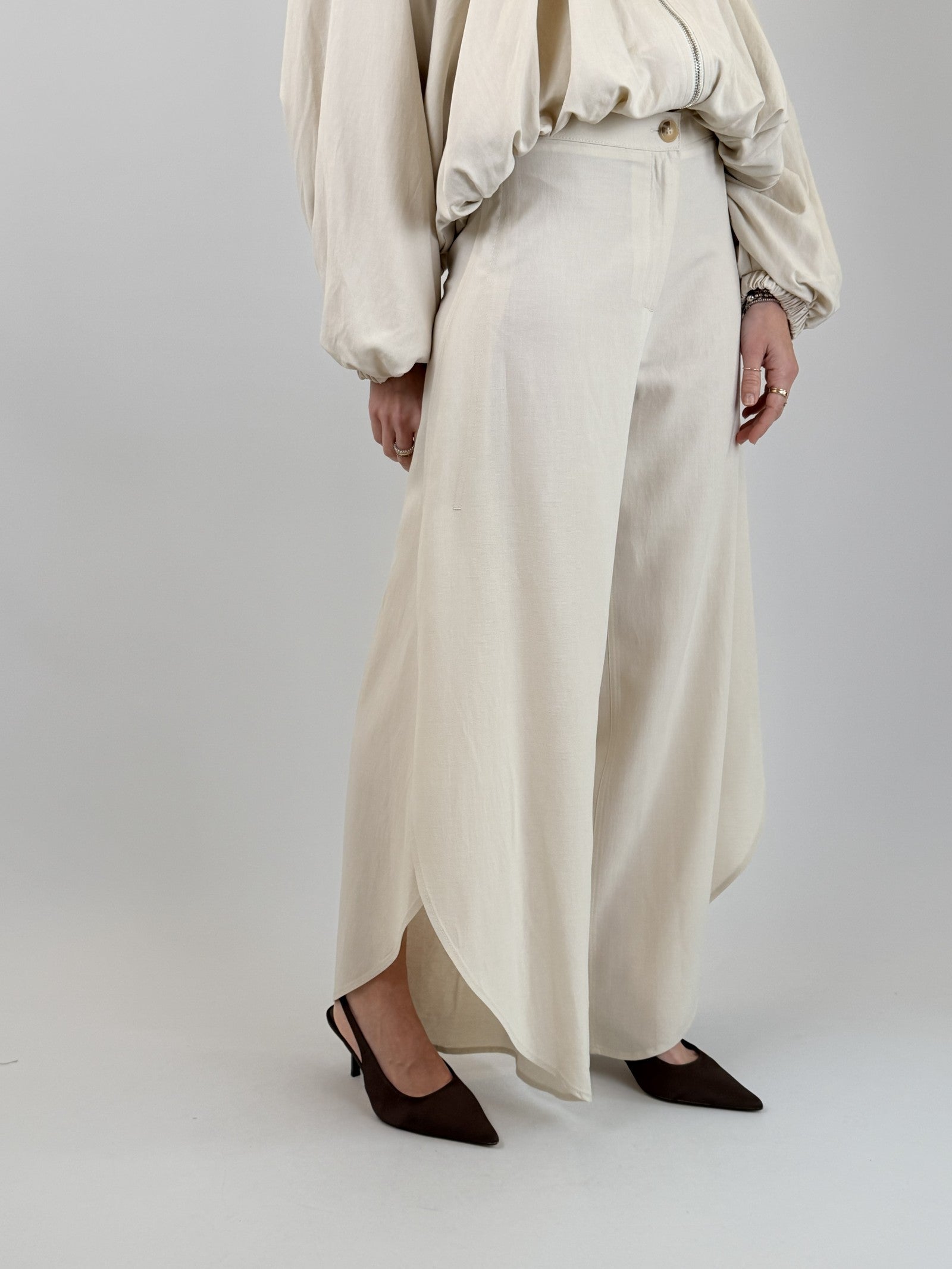 Pantalone farfalla con spacco