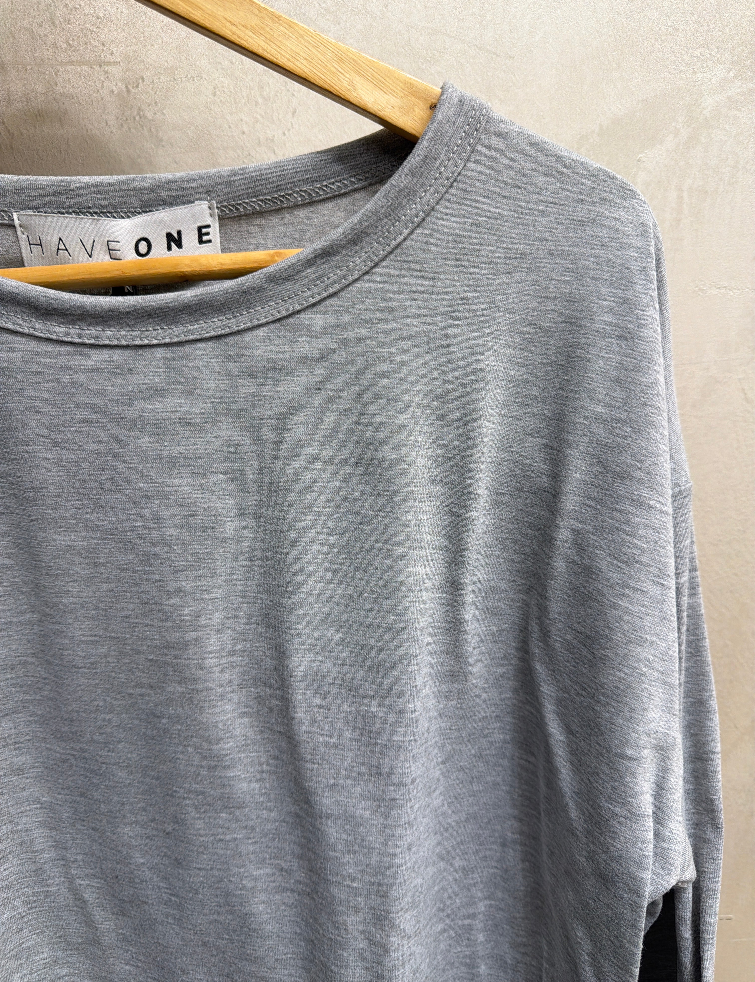 T-shirt manica a campana