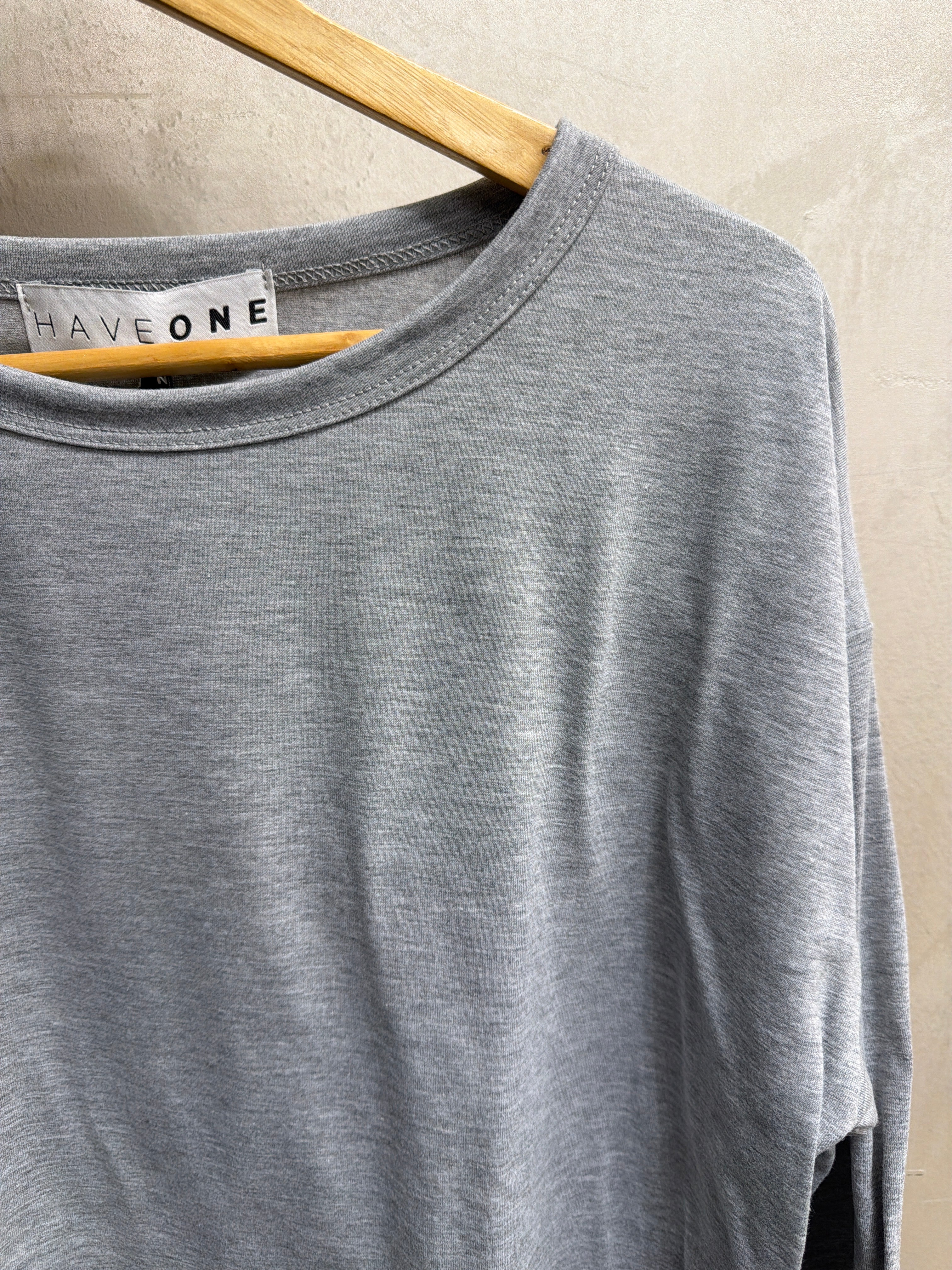 T-shirt manica a campana