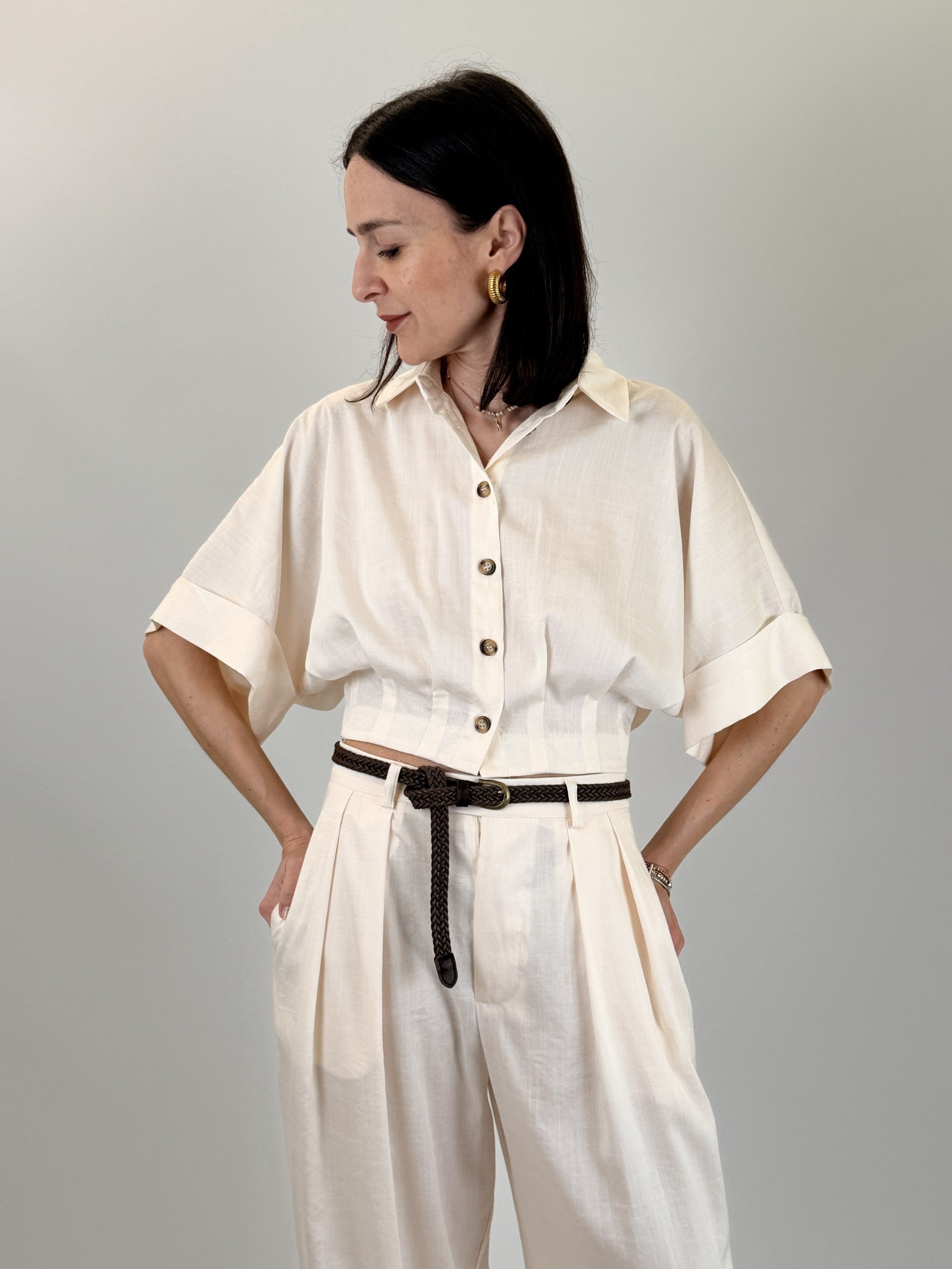 Camicia crop con riprese