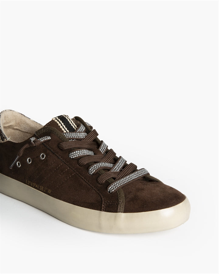 Sneaker dettaglio pitone