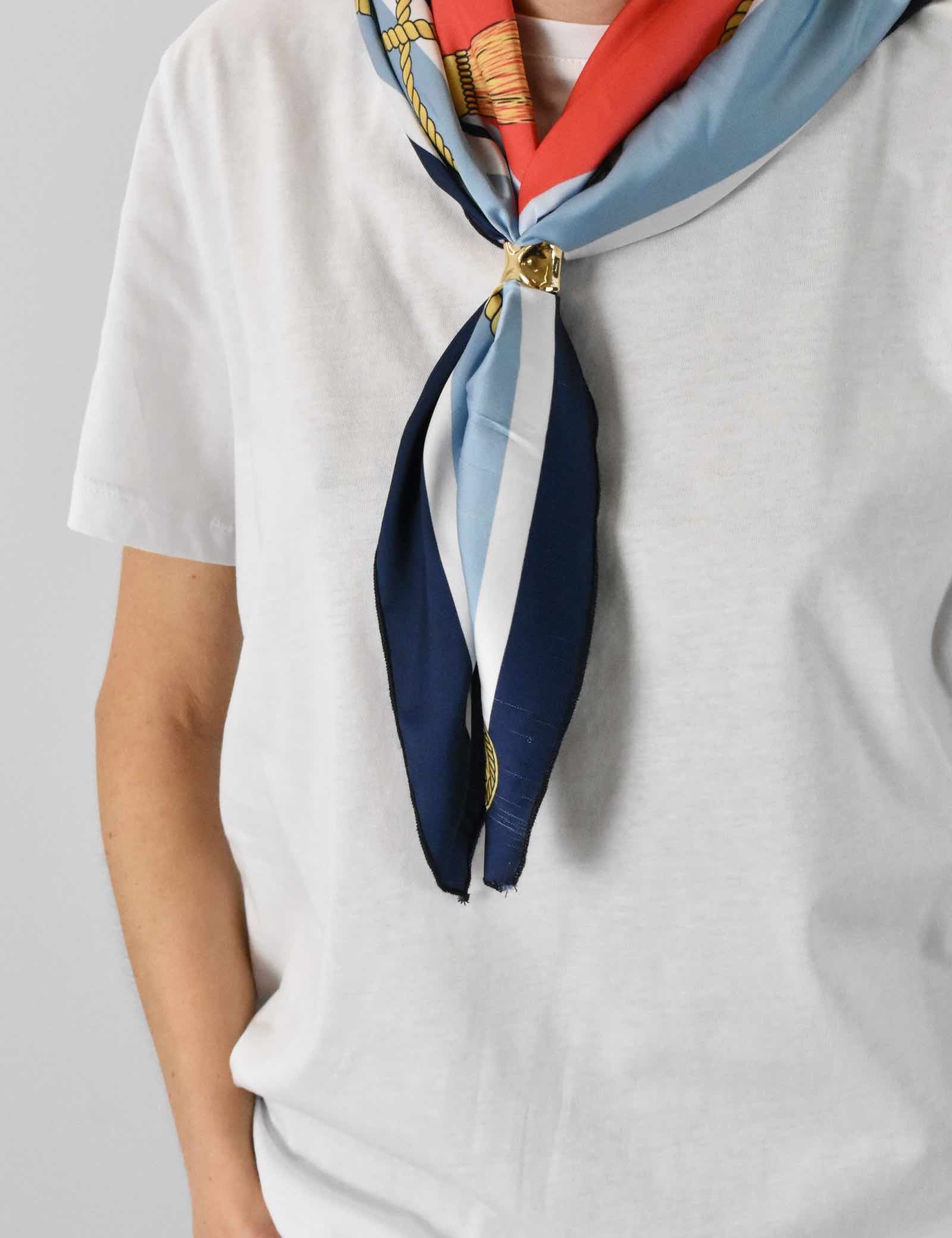 T-shirt foulard