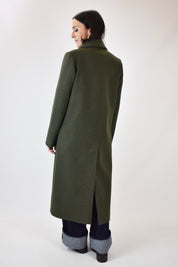 Foto indossata di schiena di cappotto lungo di vicolo verde, cappotto di vicolo modello TF1796