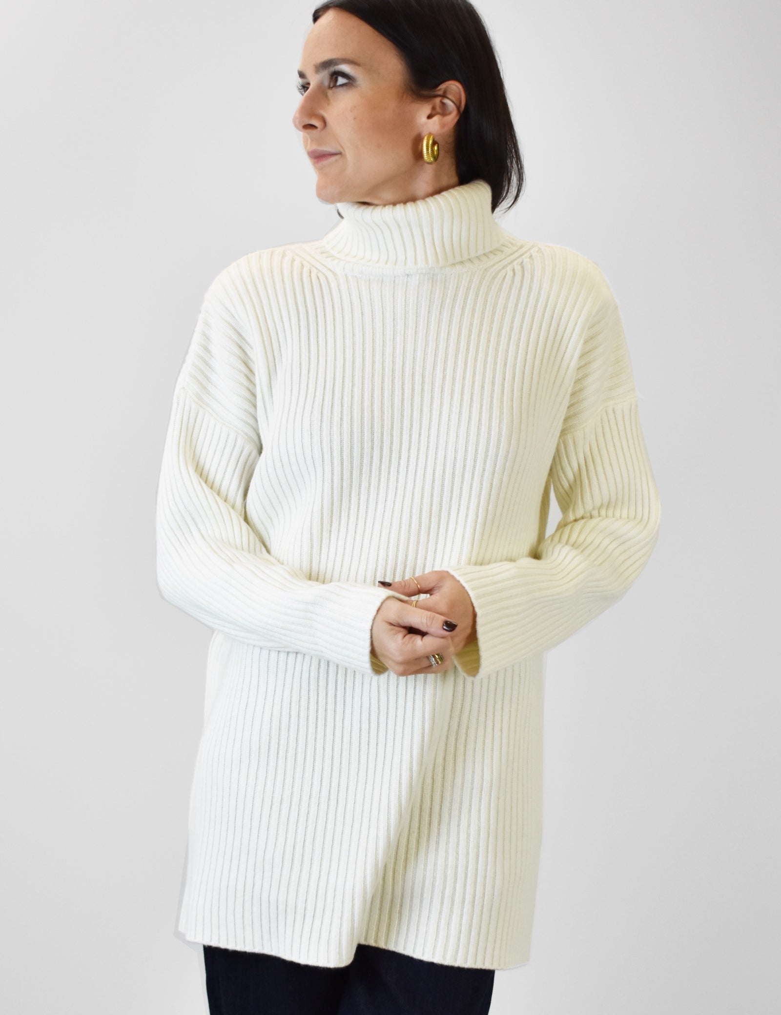 Maximaglia collo alto spalline