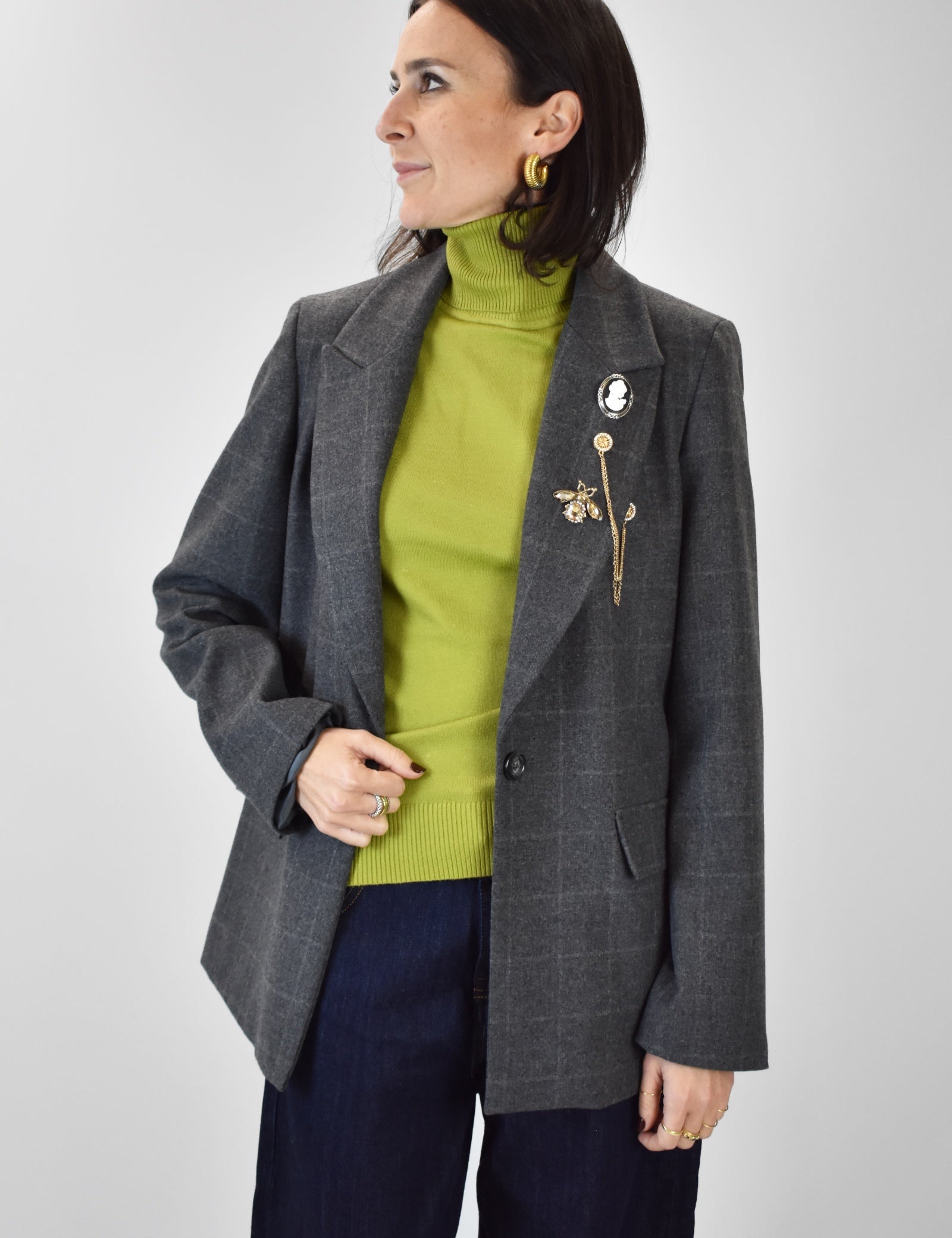 Giacca quadri e spille