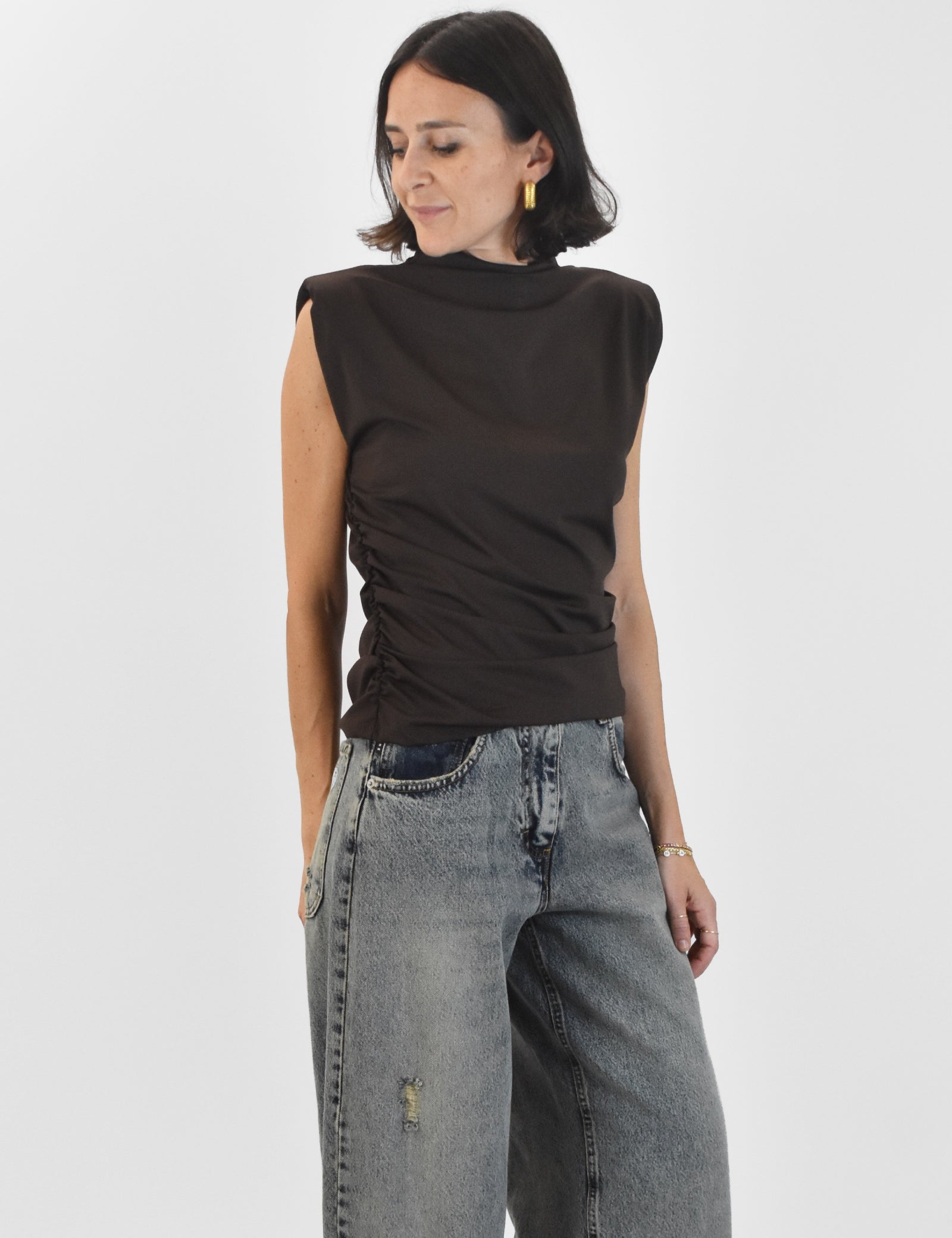 Top smanicato spalline