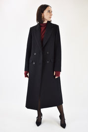 Foto indossata frontale di cappotto lungo di vicolo nero, cappotto di vicolo modello TF1796