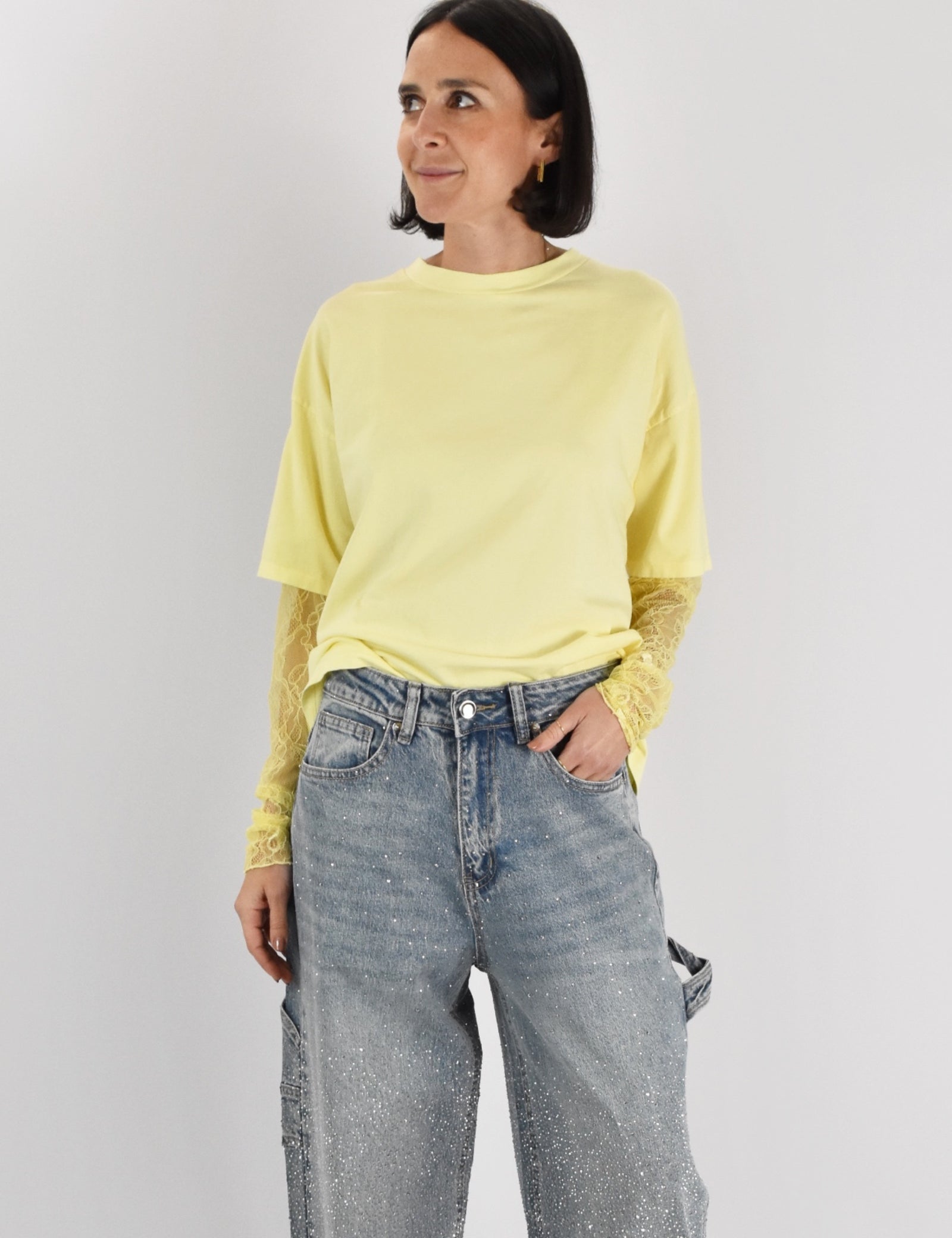 T-shirt con manica in pizzo
