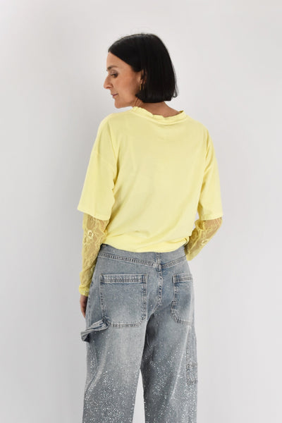 T-shirt con manica in pizzo