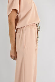 Set maglia V e pantalone