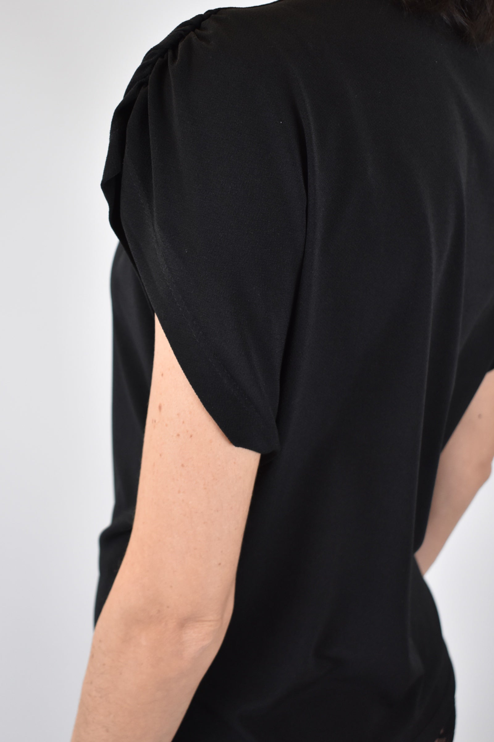 Maglietta collo  arricciato