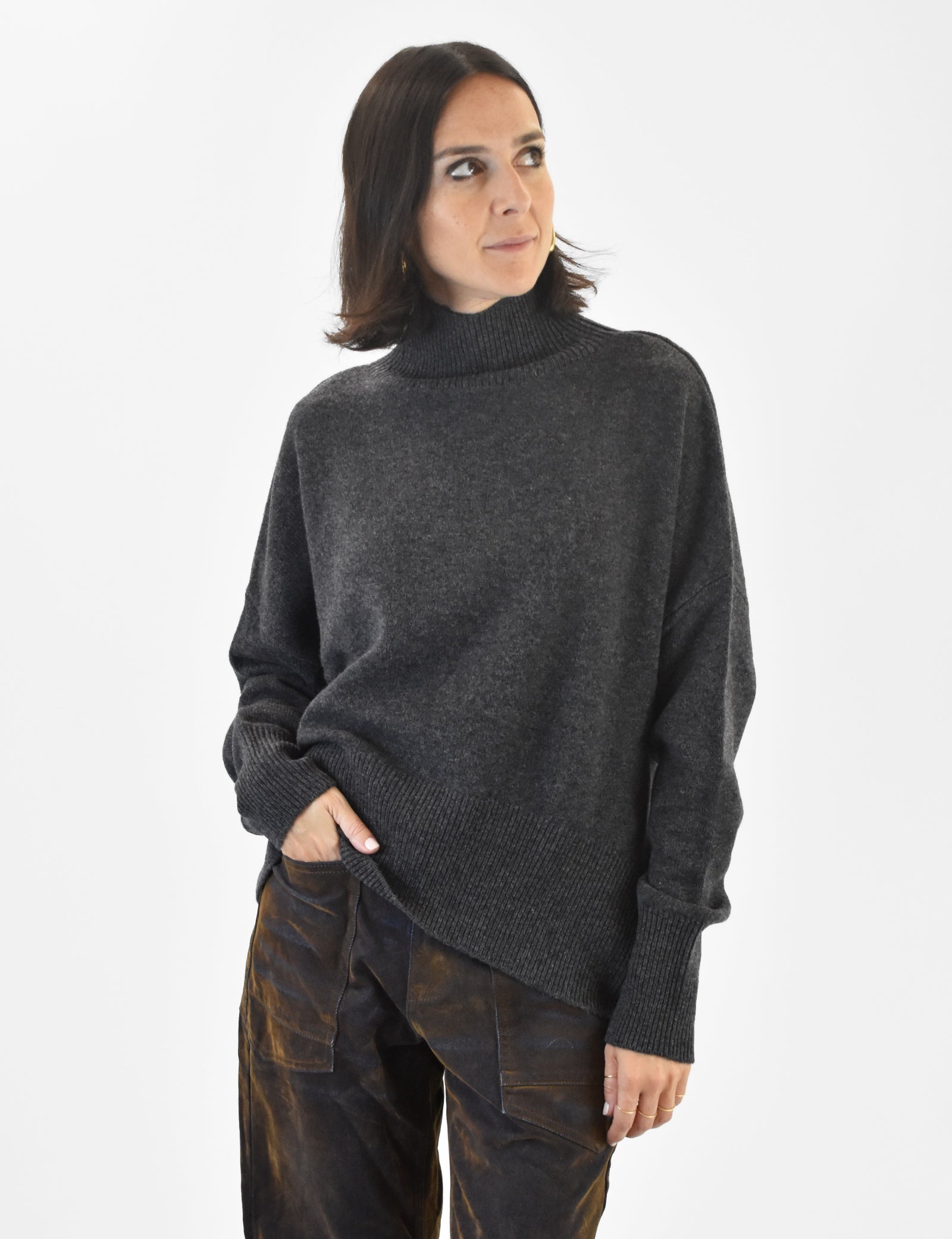 Maglia lupetto 100% lana