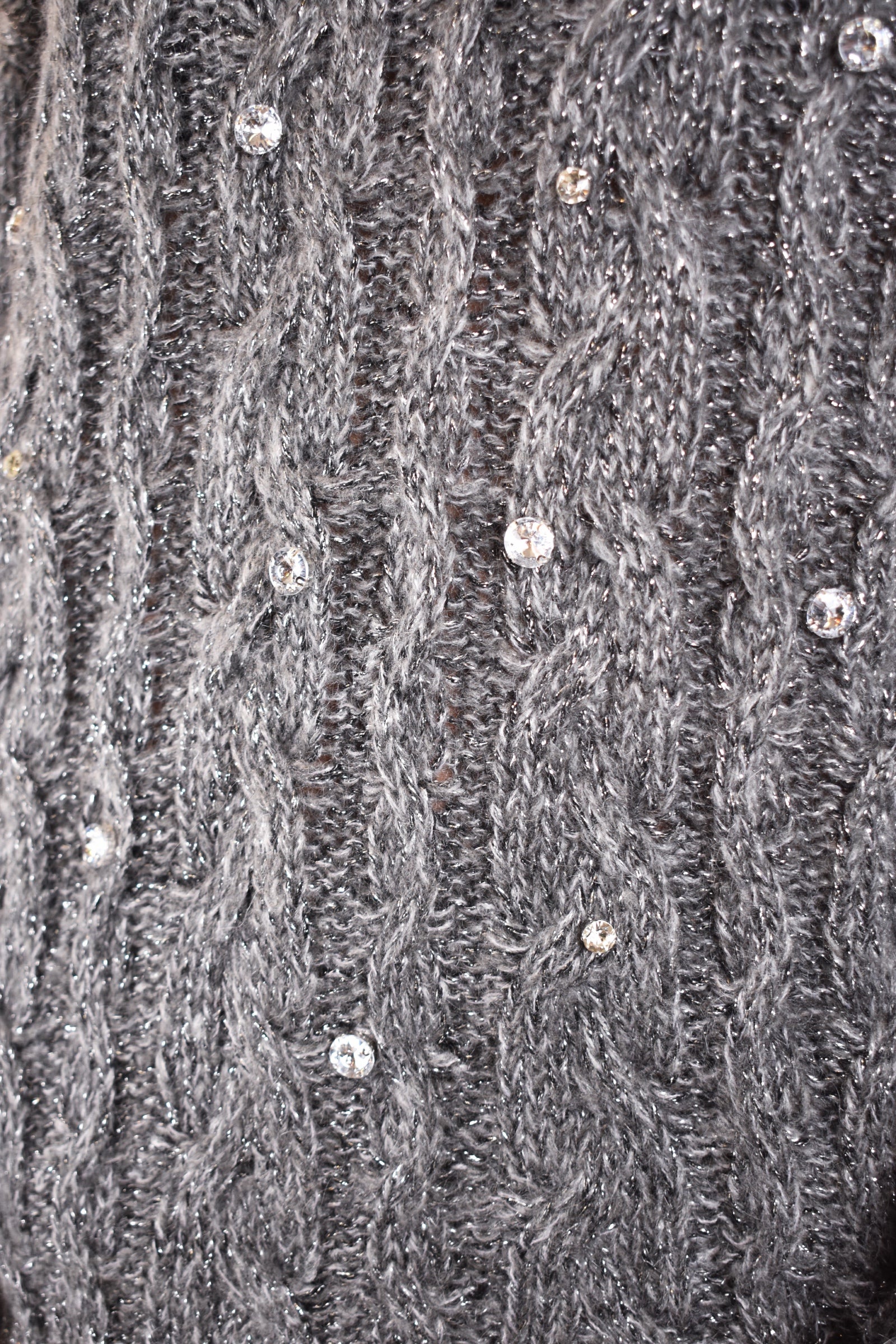 Maglia lurex e gioielli