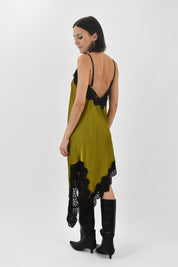 Abito lingerie asimmetrico
