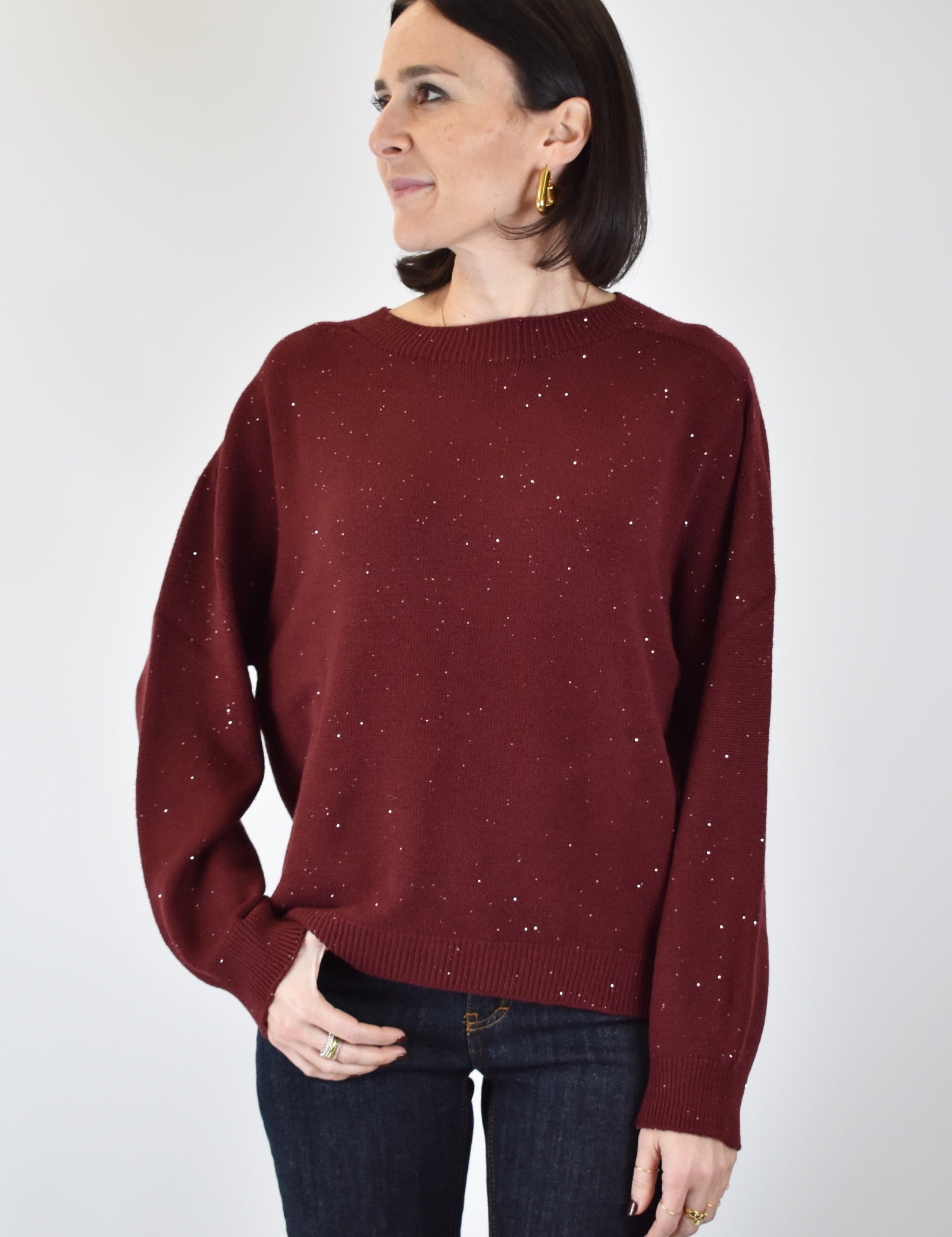 FOTO INDOSSATA FRONTALE DI MAGLIA IN MICRO PAILLETTES ROSSO, HAVEONE, MODELLO MNC-P060