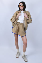 Short bicolor