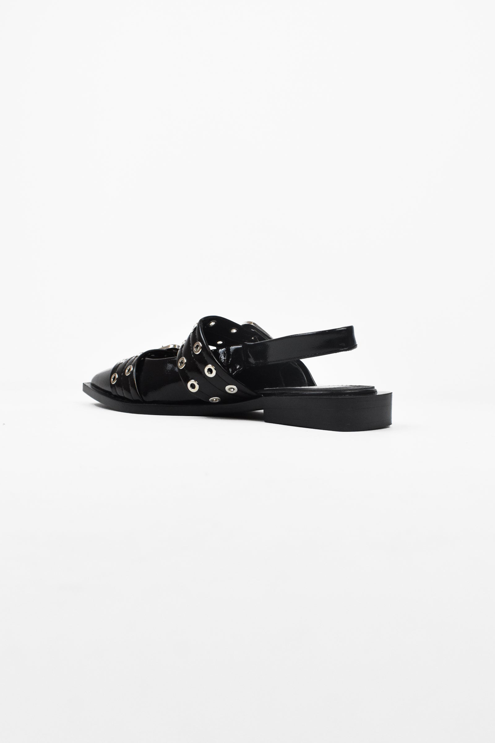 Buckle ballerina slingback