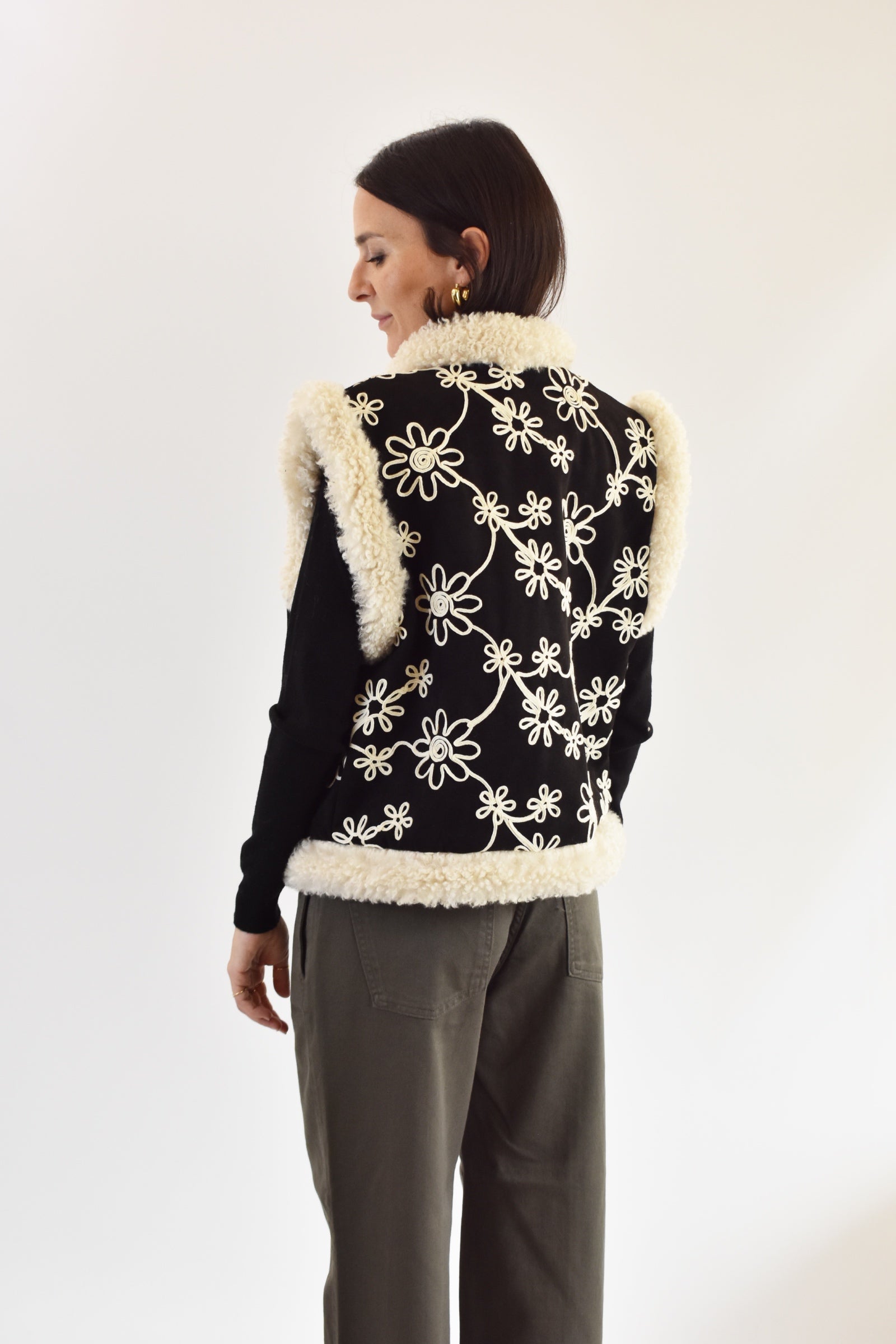Gilet ricamato ecomontone