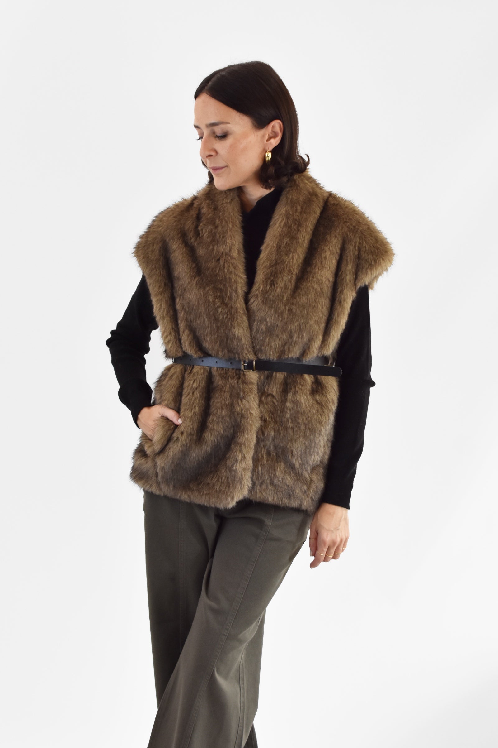 Gilet ecopelliccia cintura