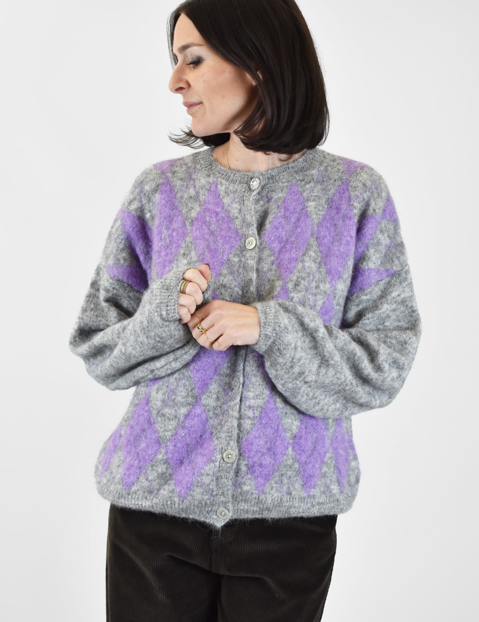 Cardigan rombi e gioiello