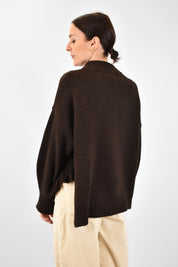 Maglia con spacco e frange laterali, brand HaveOne, articolo MHO-P418, colore moro