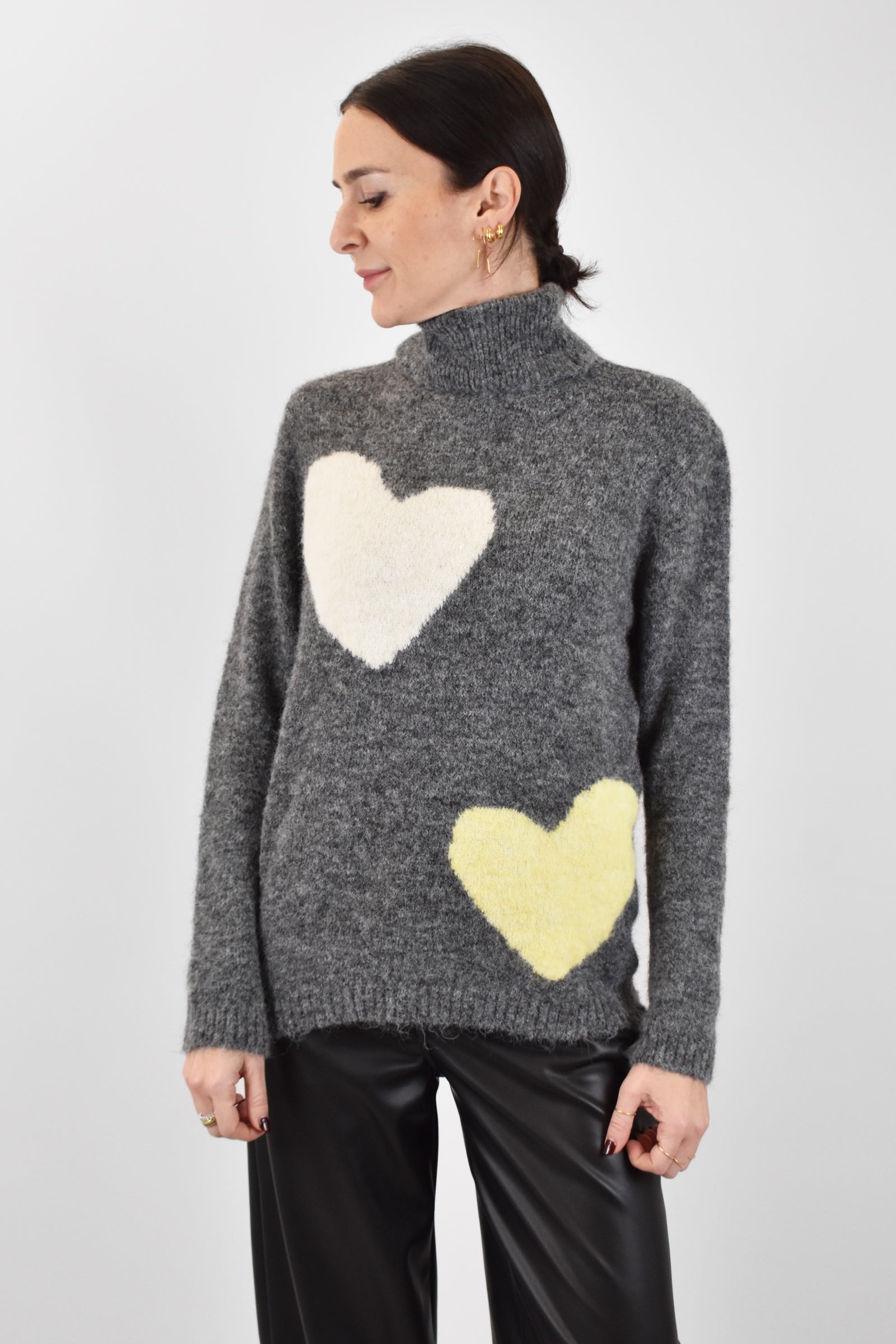 Maglia cuori manica raglan