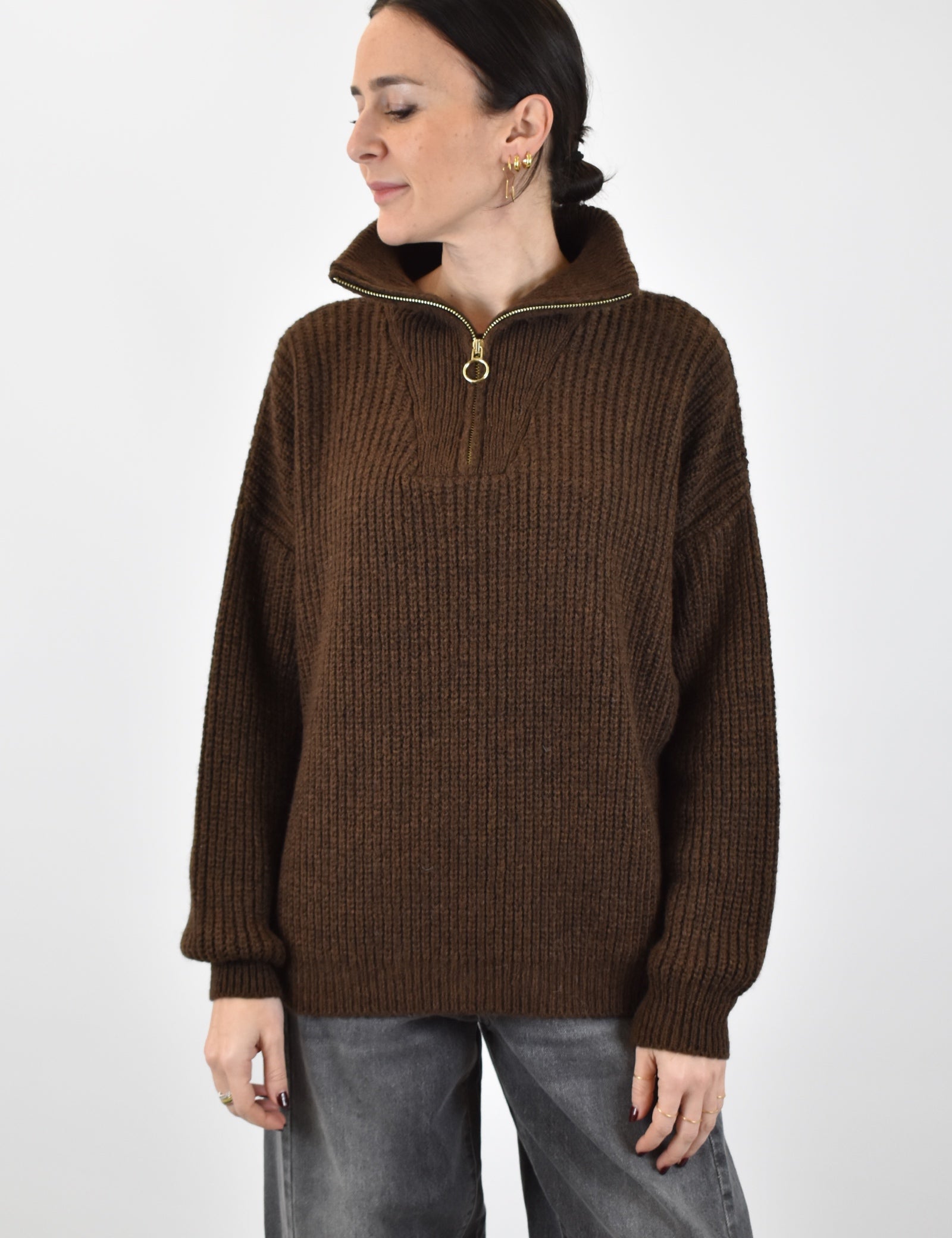 Maglia modello quarter zip, brand HaveOne, modello MHO-P415, colore cioccolato