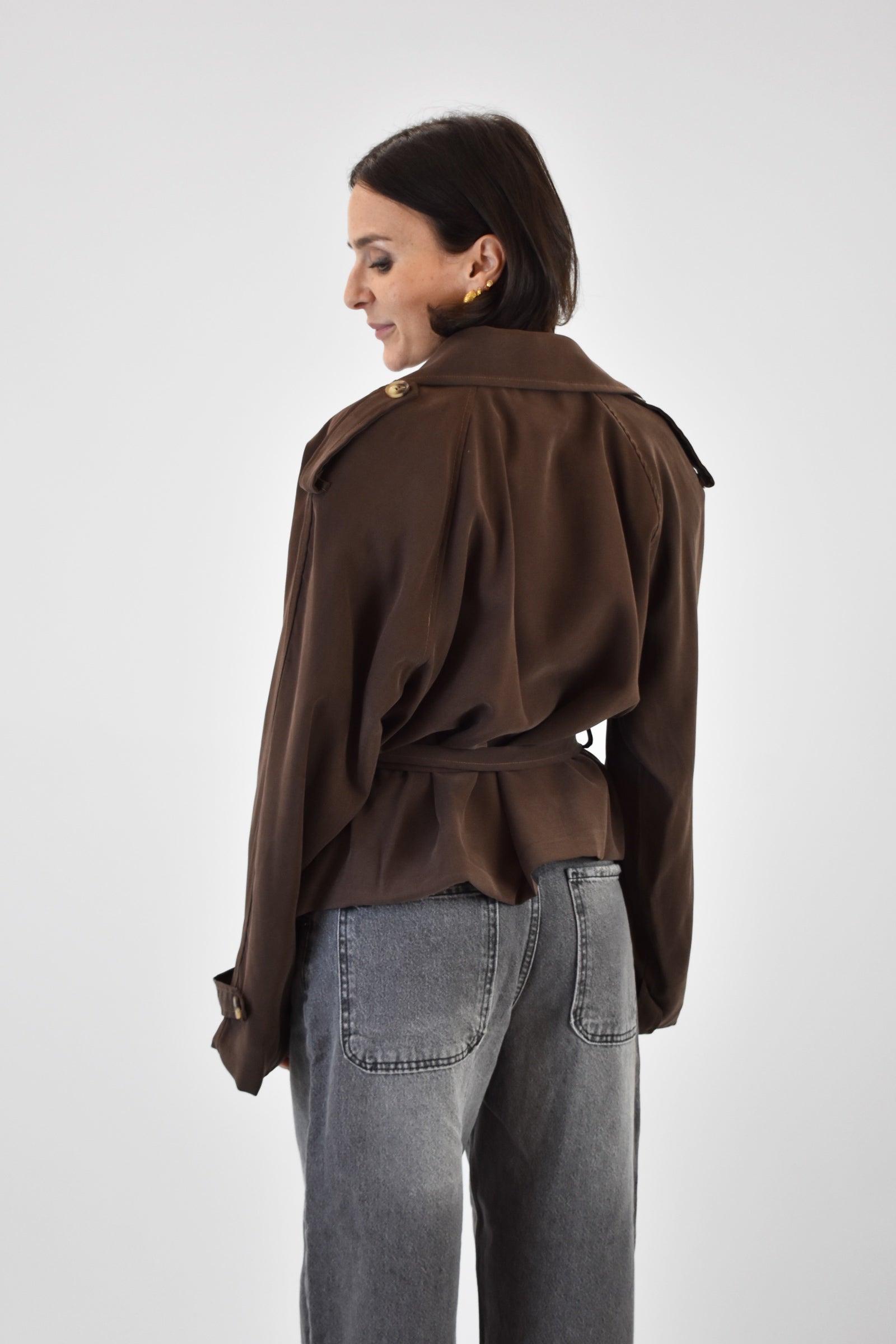 Trench crop con cintura