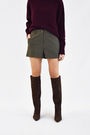 Shorts con piega