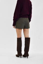 Shorts con piega