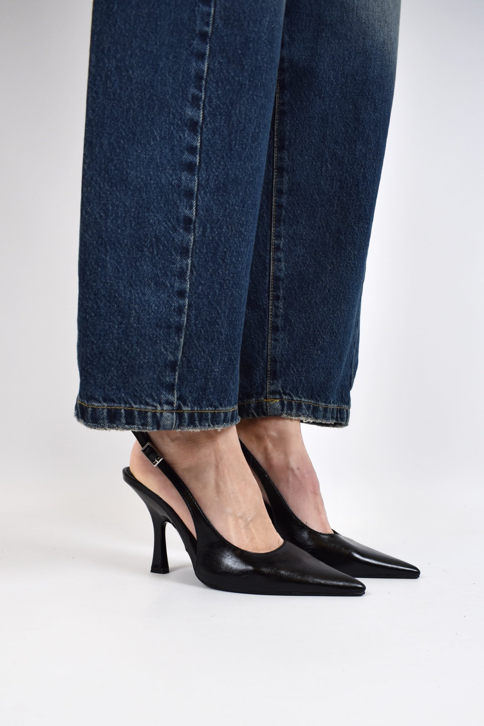 Décolleté slingback