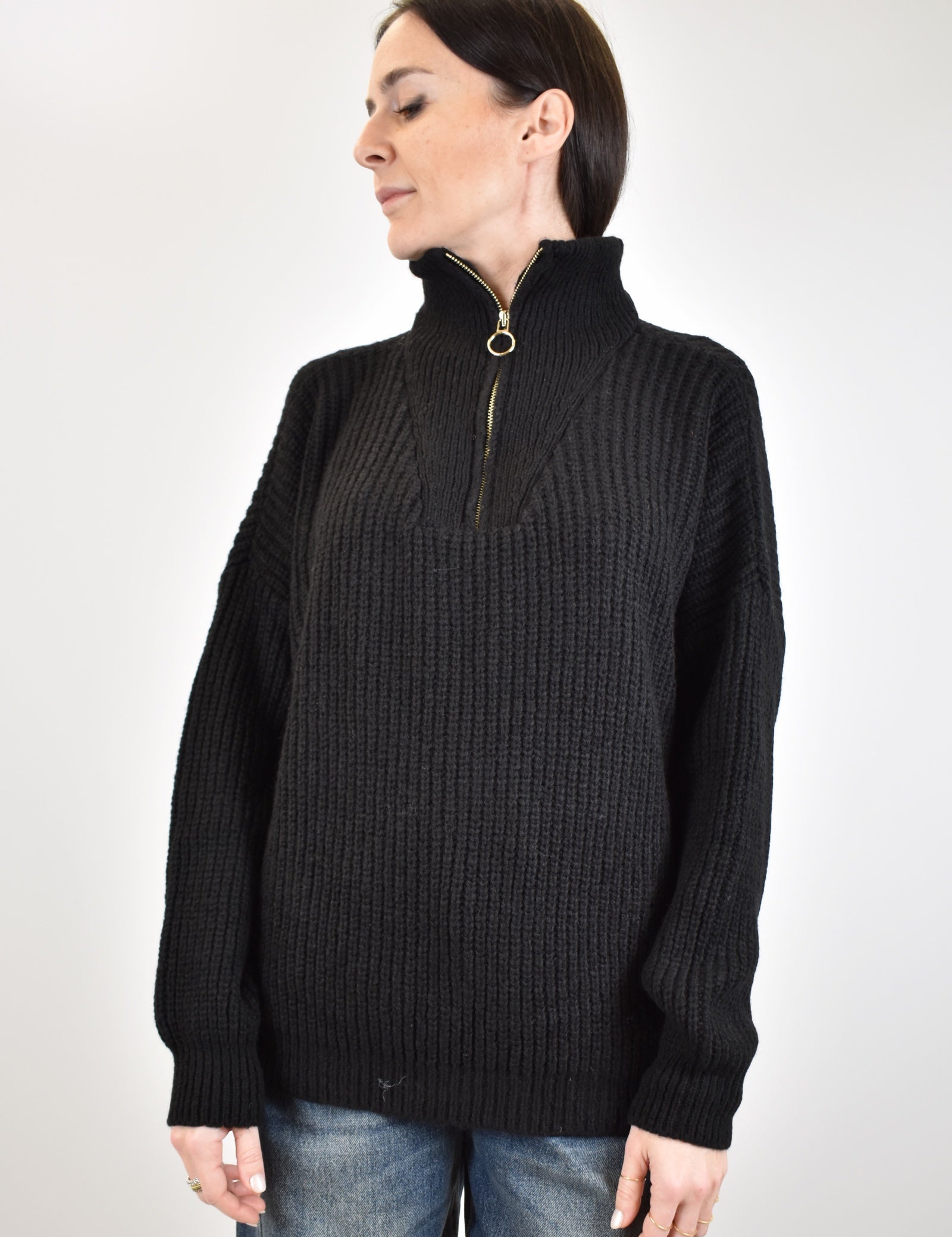 Maglia modello quarter zip, brand HaveOne, modello MHO-P415, colore nero