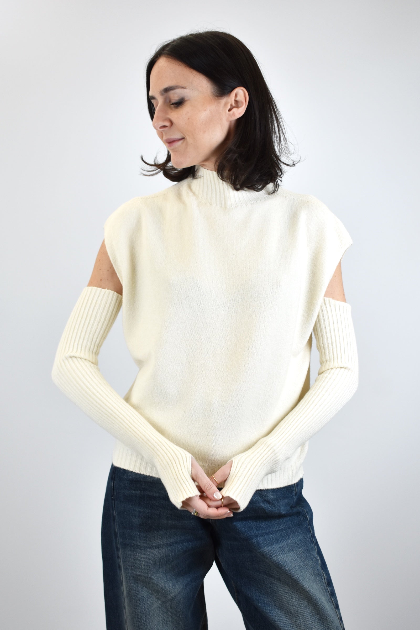 Maglia con manicotti