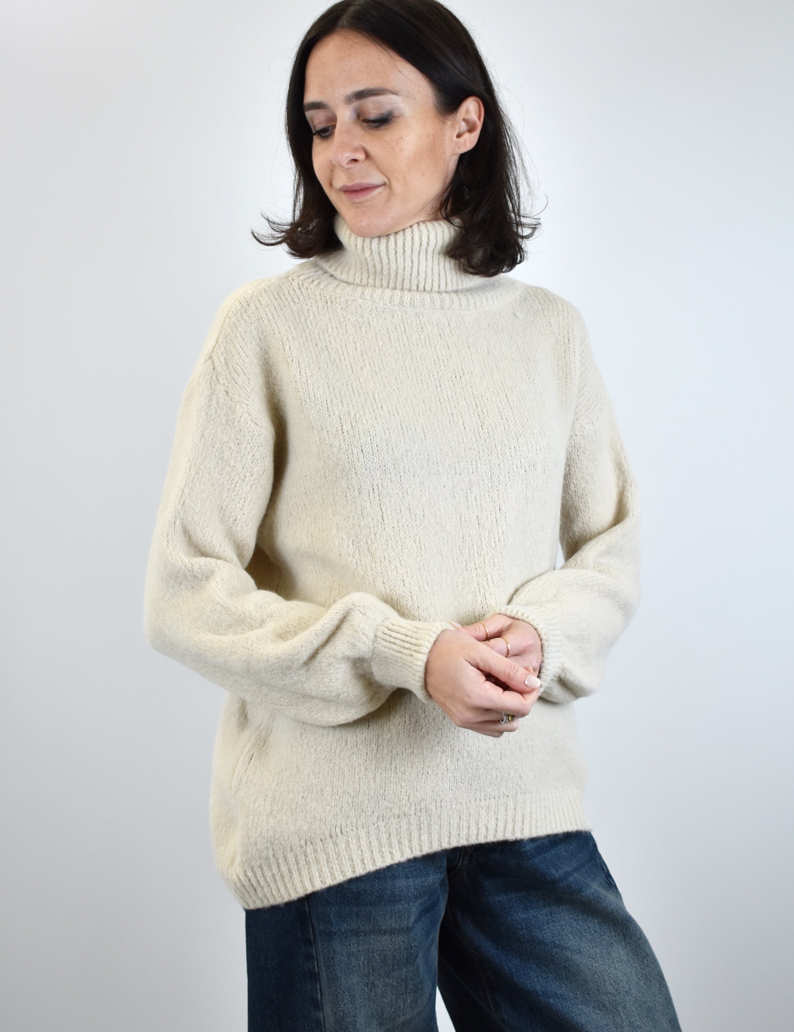 Maglia morbida collo alto