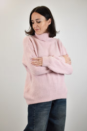 Maglia morbida collo alto