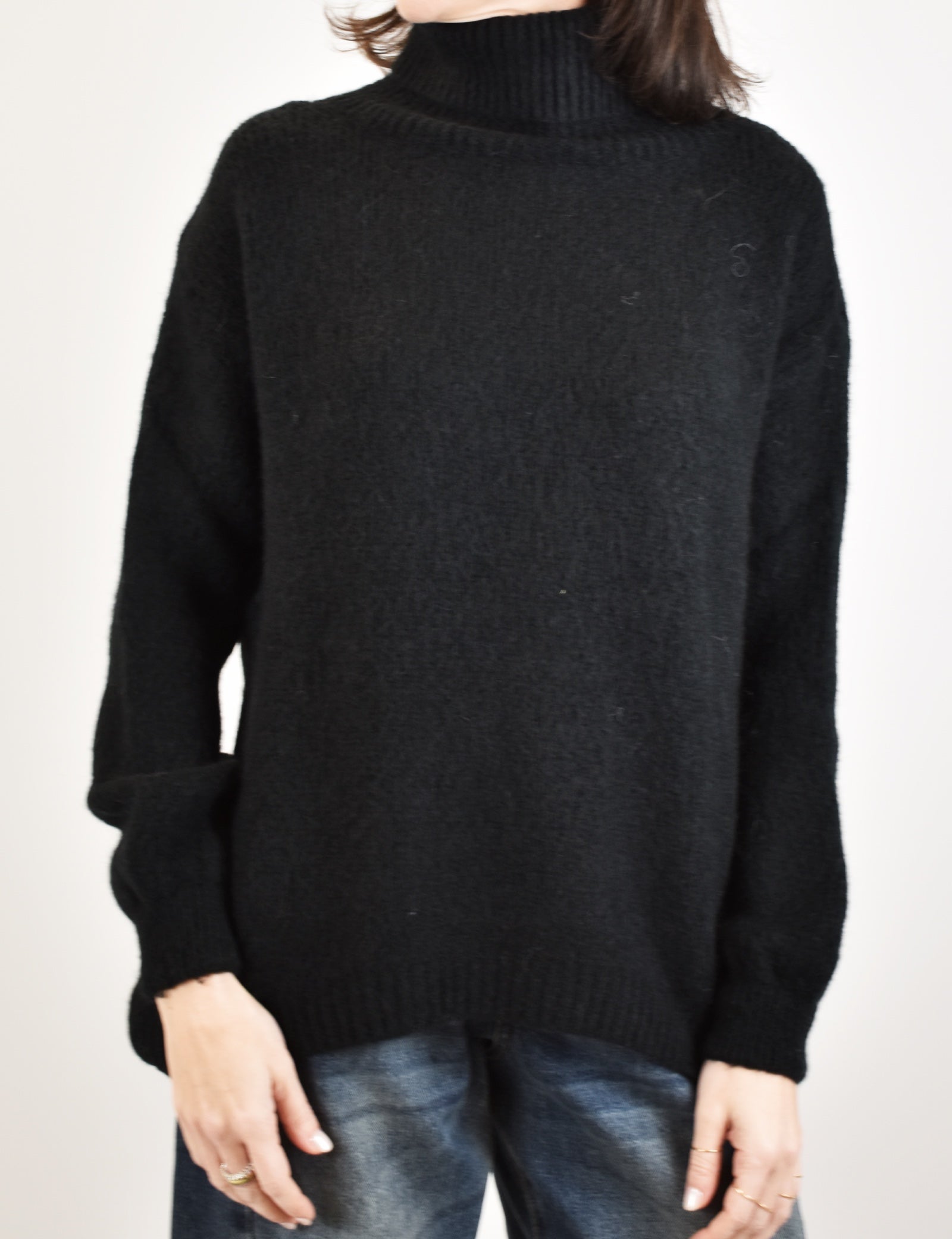 Maglia morbida collo alto