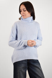 Maglia morbida collo alto