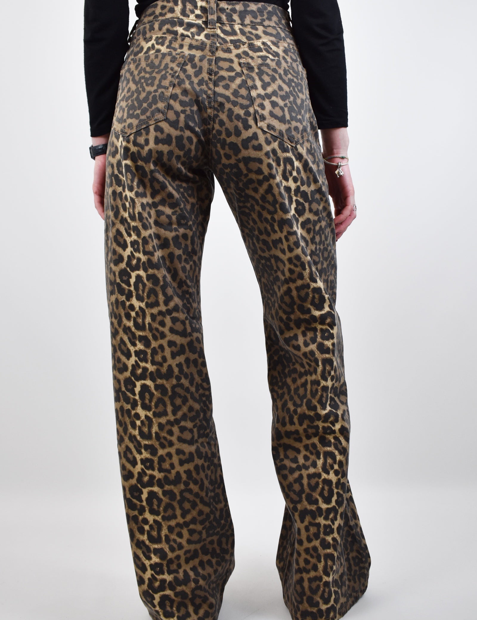 Pantalone da donna modello flare realizzato in tessuto maculato, brand Susy Mix, articolo 806126