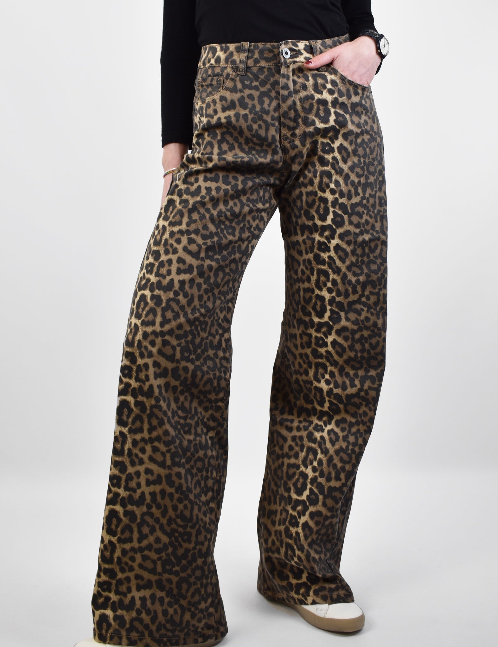 Pantalone da donna modello flare realizzato in tessuto maculato, brand Susy Mix, articolo 806126